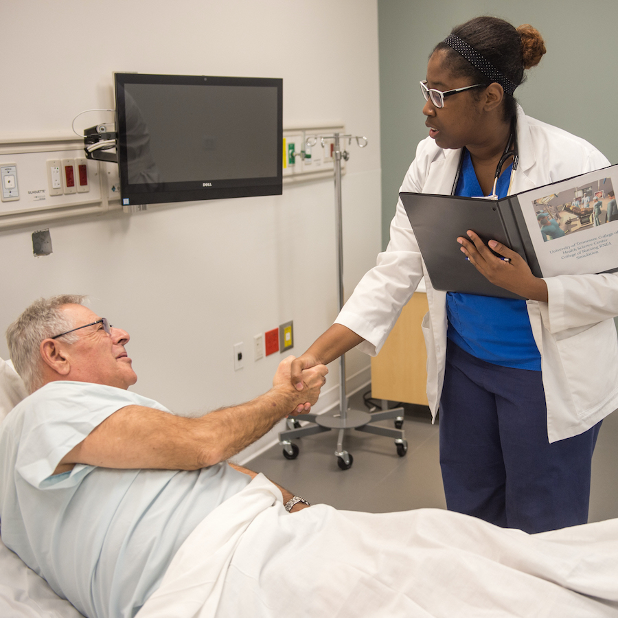 UTHSC Hiring People to Play Role of Patients in Simulation Trainings for  Health Care Students - UTHSC News