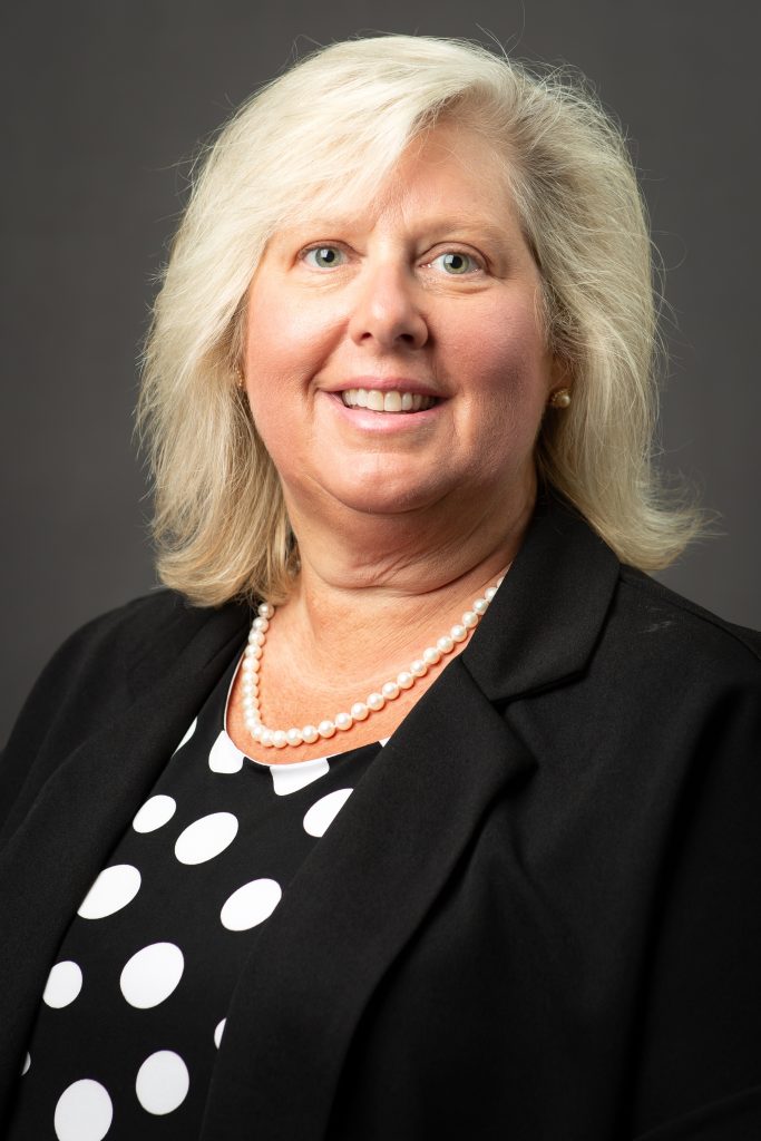 Dr. Kimberly Kennel headshot